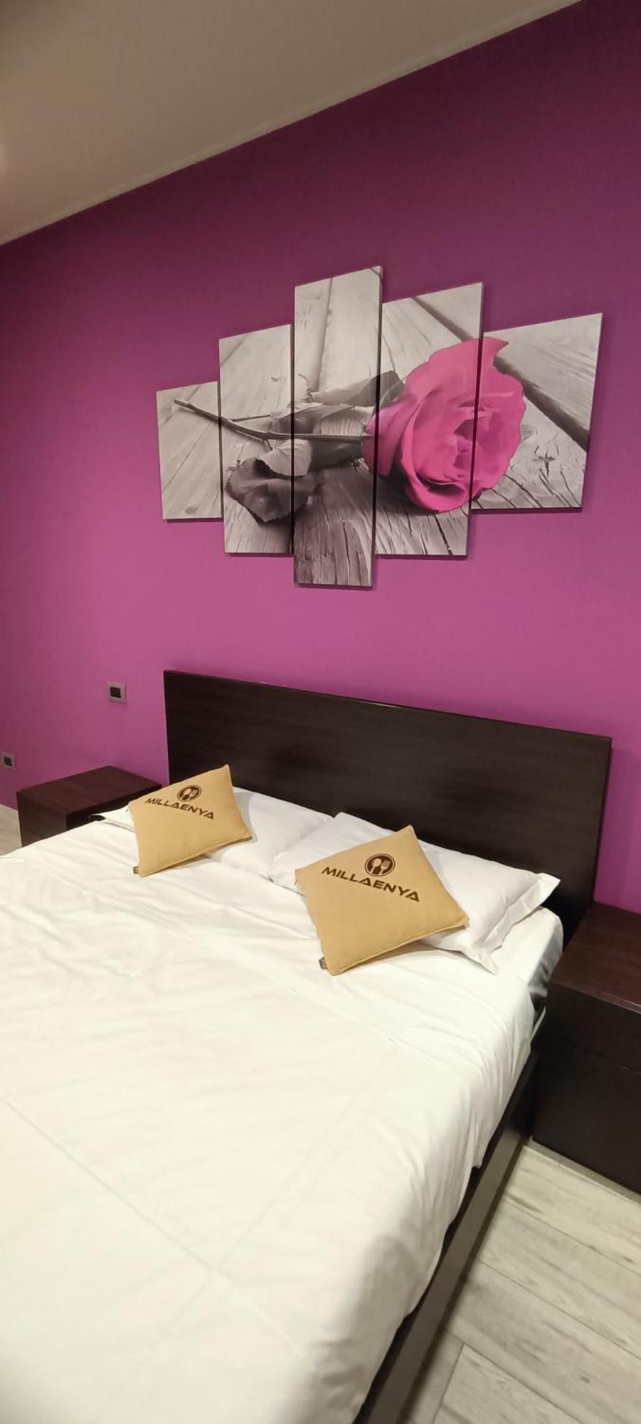 Millaenya Inn Entratico Екстер'єр фото