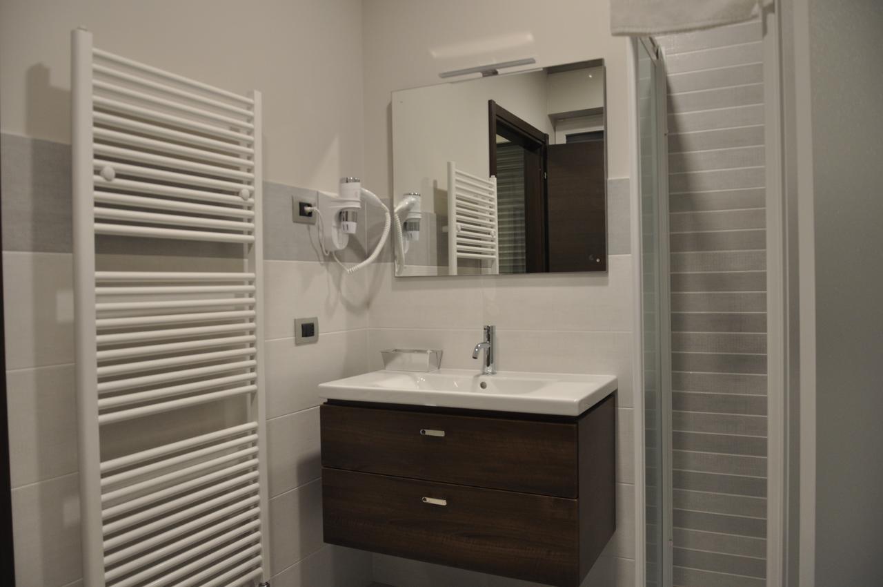 Millaenya Inn Entratico Екстер'єр фото