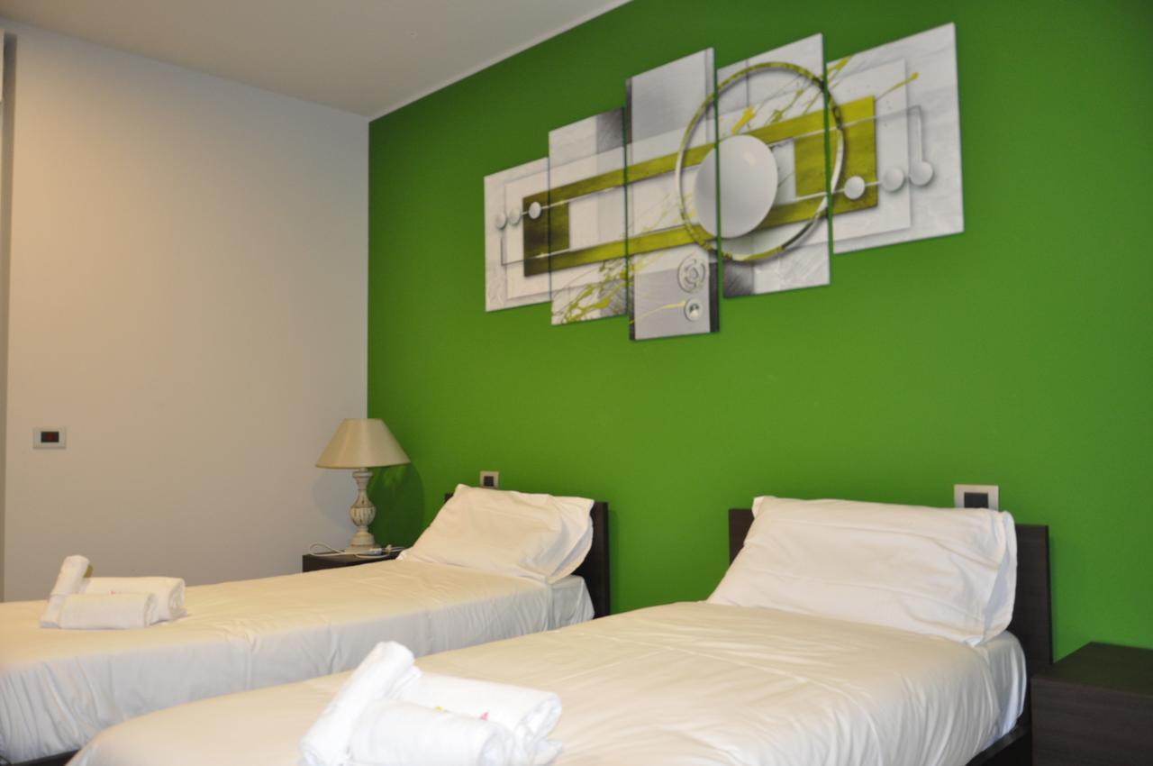 Millaenya Inn Entratico Екстер'єр фото